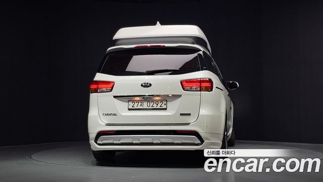 Kia Carnival 9-seater Hi-Limousine Noblesse 2017 — фото 4