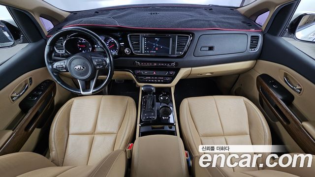 Kia Carnival 9-seater Hi-Limousine Noblesse 2017 — фото 7