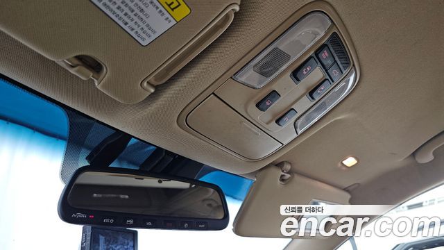 Kia Carnival 9-seater Hi-Limousine Noblesse 2017 — фото 17