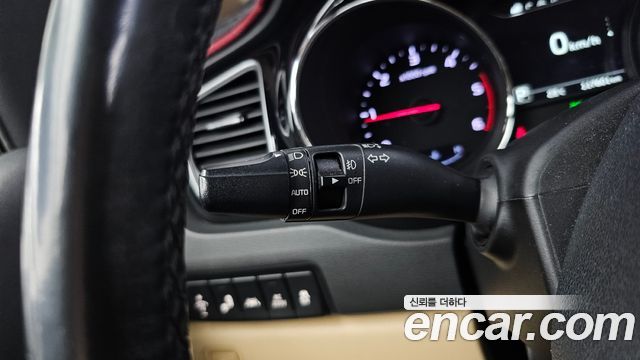 Kia Carnival 9-seater Hi-Limousine Noblesse 2017 — фото 27