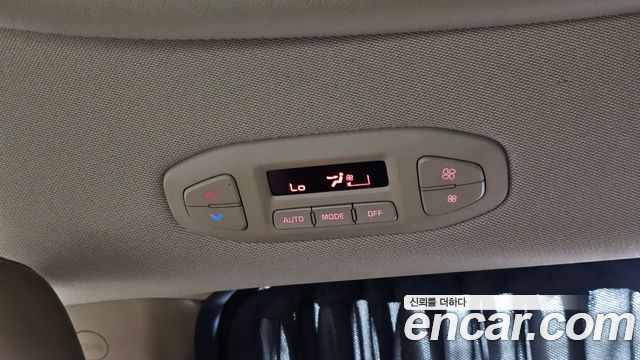 Kia Carnival 9-seater Hi-Limousine Noblesse 2017 — фото 32