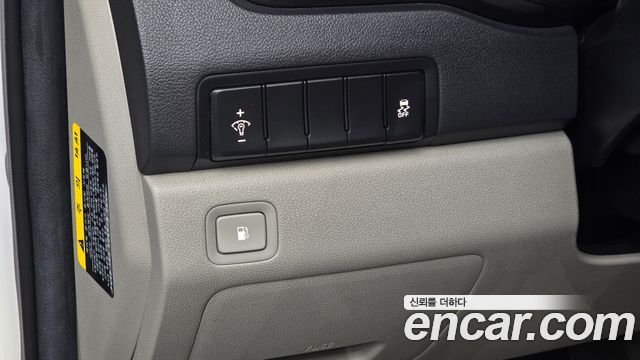 Kia Carnival 9-Seater Prstige 2019 — фото 17