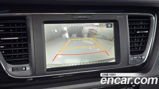 Kia Carnival 9-Seater Prstige 2019 — фото 19