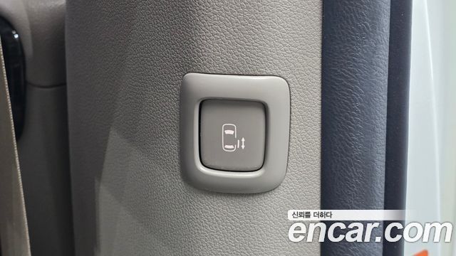Kia Carnival 9-Seater Prstige 2019 — фото 34
