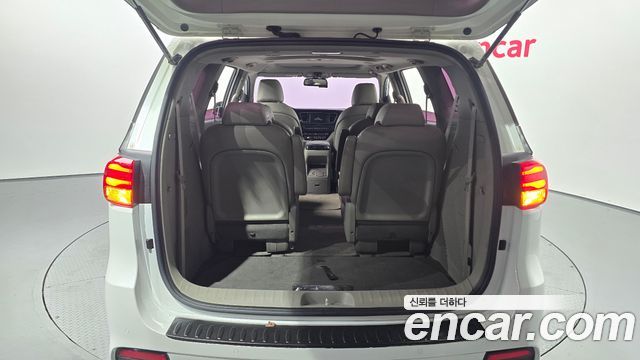 Kia Carnival 9-Seater Prstige 2019 — фото 36