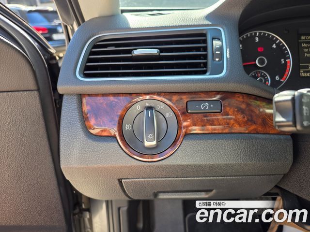 Volkswagen Passat 2.0 TDI B7 2013 — фото 9