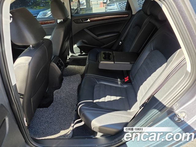 Volkswagen Passat 2.0 TDI B7 2013 — фото 13