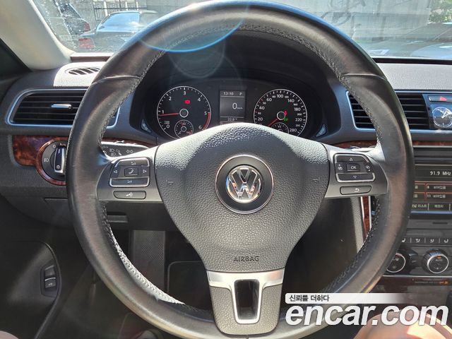 Volkswagen Passat 2.0 TDI B7 2013 — фото 16