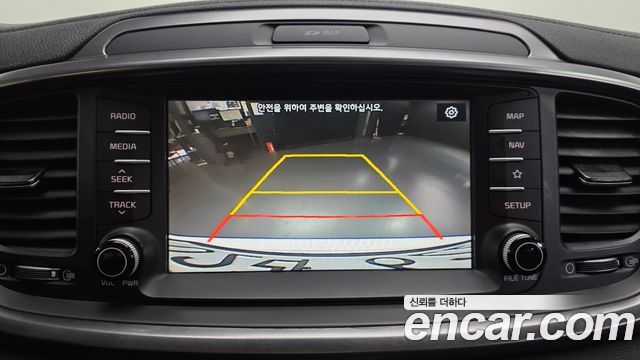 Kia Sorento Gasoline 2.0 Turbo 2WD Prestige 2020 — фото 16