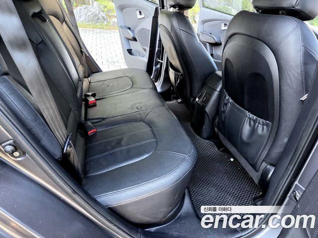 Hyundai Tucson ix Diesel(e-VGT) 2WD Modern 2014 — фото 17