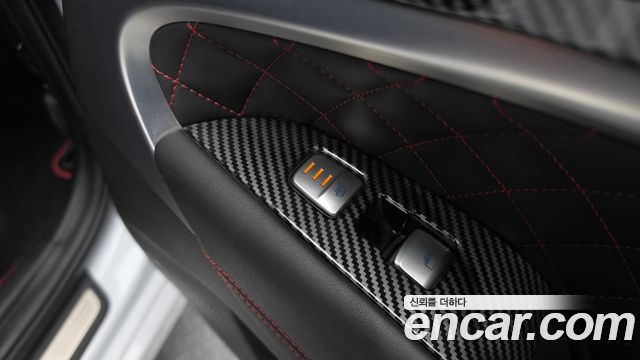 Genesis G70 3.3T Sport Prestige 2019 — фото 21