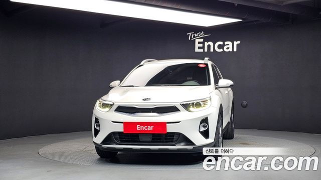 Kia Stonic Diesel 1.6 Prestige 2019 — фото 3