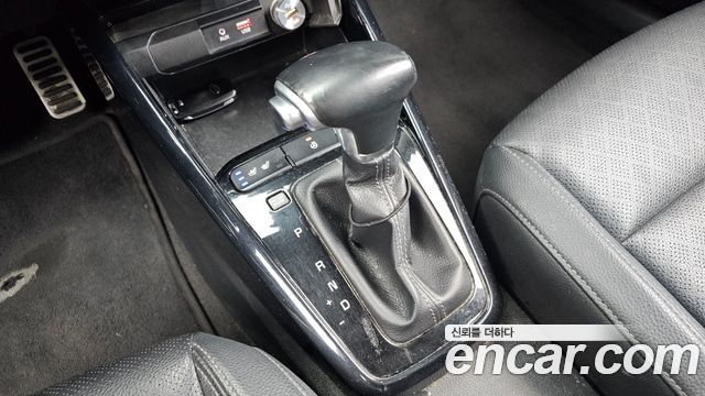 Kia Stonic Diesel 1.6 Prestige 2019 — фото 9