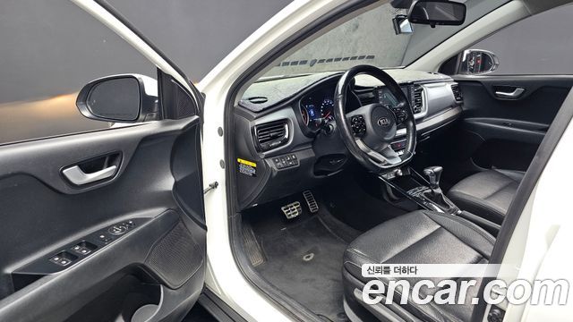 Kia Stonic Diesel 1.6 Prestige 2019 — фото 10