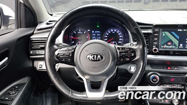 Kia Stonic Diesel 1.6 Prestige 2019 — фото 13