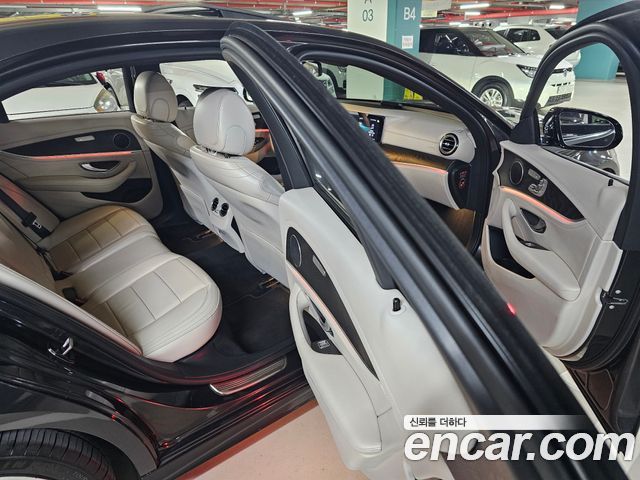 Mercedes-Benz E-Class (W213) E220d 4MATIC AMG Line 2021 — фото 10