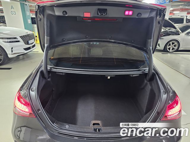 Mercedes-Benz E-Class (W213) E220d 4MATIC AMG Line 2021 — фото 15