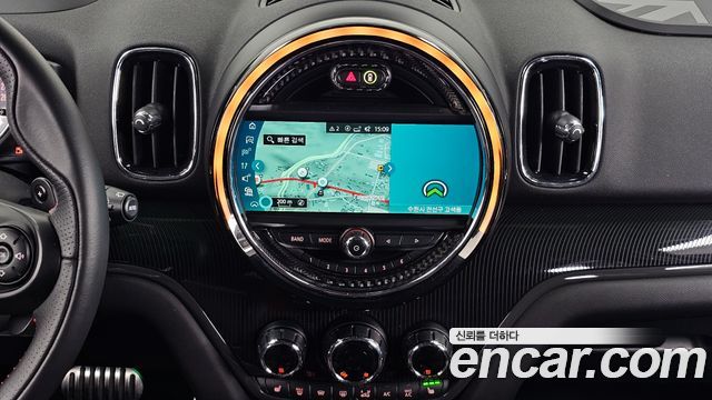 MINI Cooper SD Countryman ALL4 2nd 2019 — фото 14