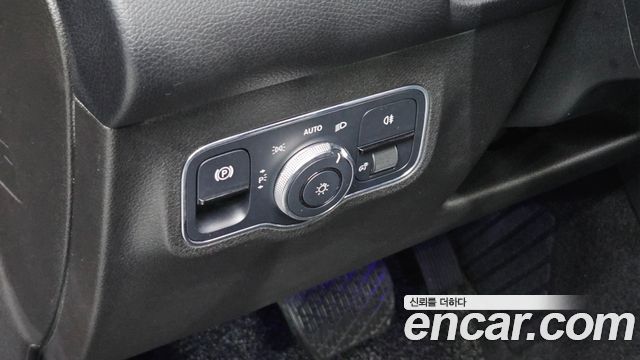 Mercedes-Benz GLB-Class (X247) GLB200 d 2021 — фото 14
