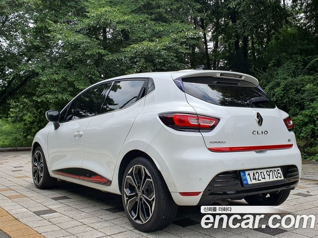 Renault Korea Clio Intens 2018 — фото 2