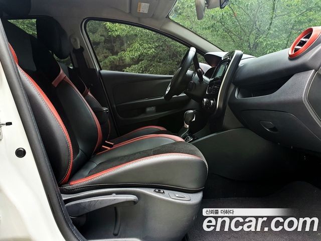 Renault Korea Clio Intens 2018 — фото 6