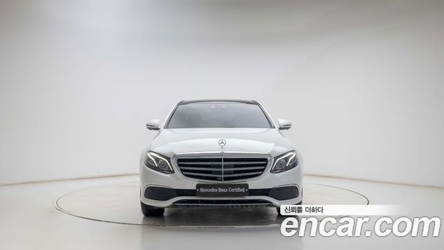 Mercedes-Benz E-Class (W213) E300 4MATIC Exclusive 2019 — фото 3