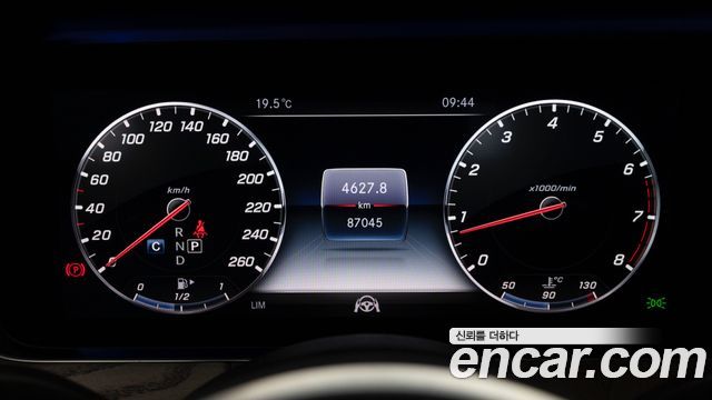 Mercedes-Benz E-Class (W213) E300 4MATIC Exclusive 2019 — фото 8