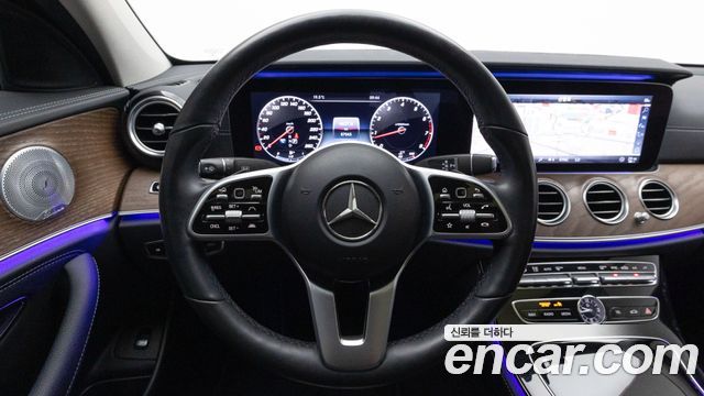 Mercedes-Benz E-Class (W213) E300 4MATIC Exclusive 2019 — фото 24