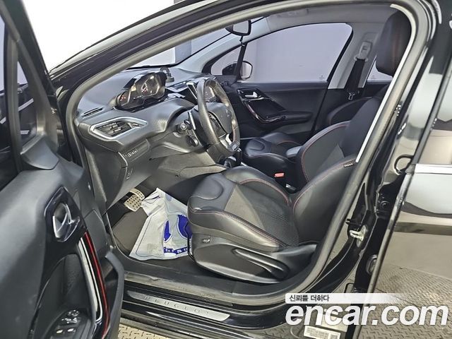 Peugeot 208 1.6 BlueHDi GT Line 5door 2018 — фото 10