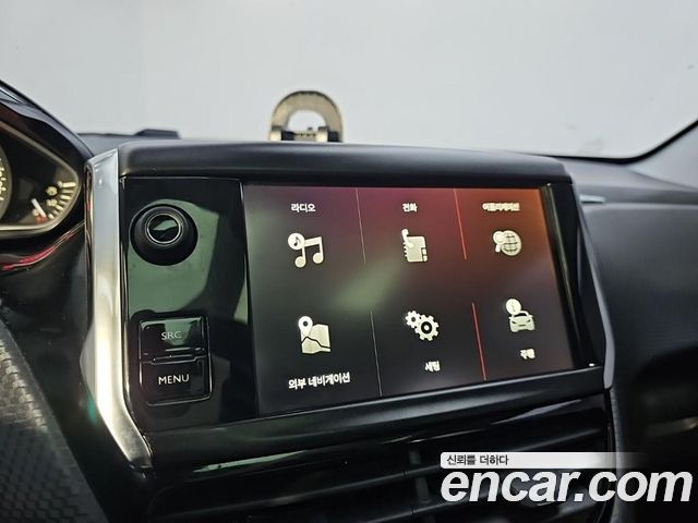 Peugeot 208 1.6 BlueHDi GT Line 5door 2018 — фото 18