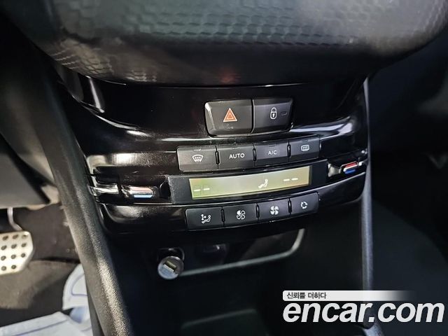 Peugeot 208 1.6 BlueHDi GT Line 5door 2018 — фото 20