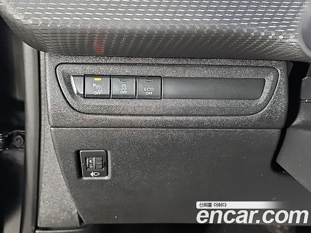 Peugeot 208 1.6 BlueHDi GT Line 5door 2018 — фото 21