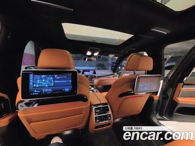 BMW 7 Series (G11) 745Le iPerformance M Sport 2020 — фото 18