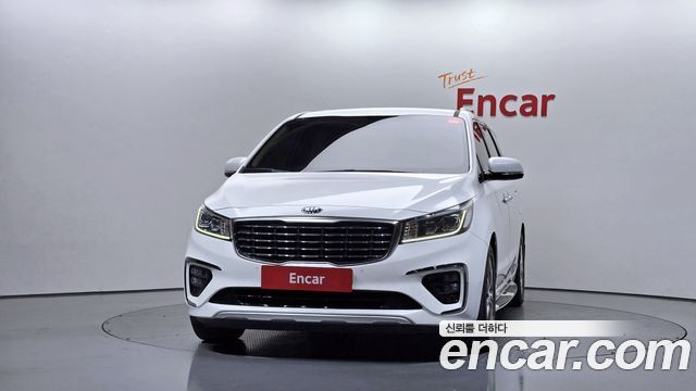 Kia Carnival 9-Seater Prstige 2019 — фото 3