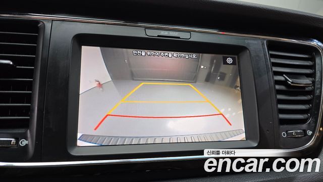 Kia Carnival 9-Seater Prstige 2019 — фото 15