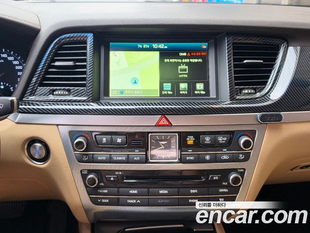 Genesis G80 2.2D AWD Premium Luxury 2018 — фото 16