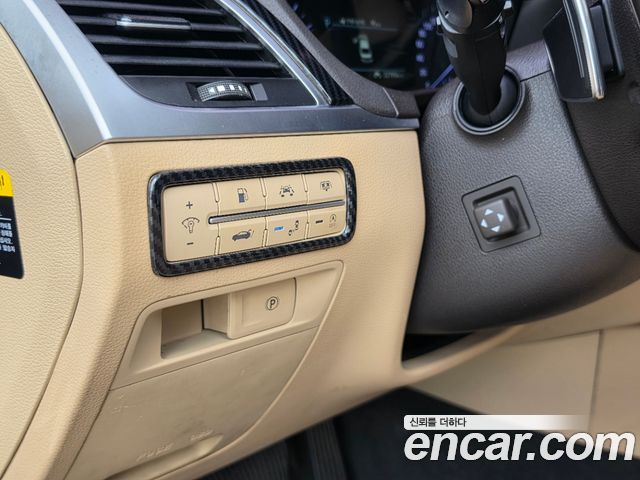 Genesis G80 2.2D AWD Premium Luxury 2018 — фото 17
