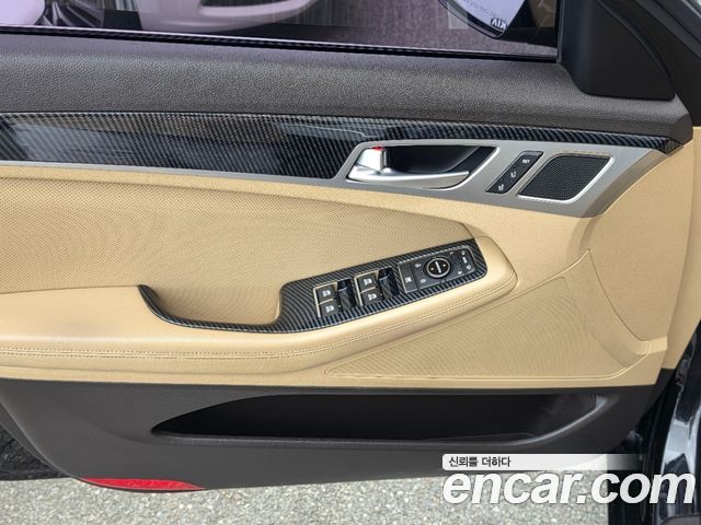 Genesis G80 2.2D AWD Premium Luxury 2018 — фото 18