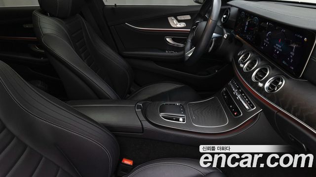 Mercedes-Benz E-Class (W213) E220d 4MATIC AMG Line 2021 — фото 9
