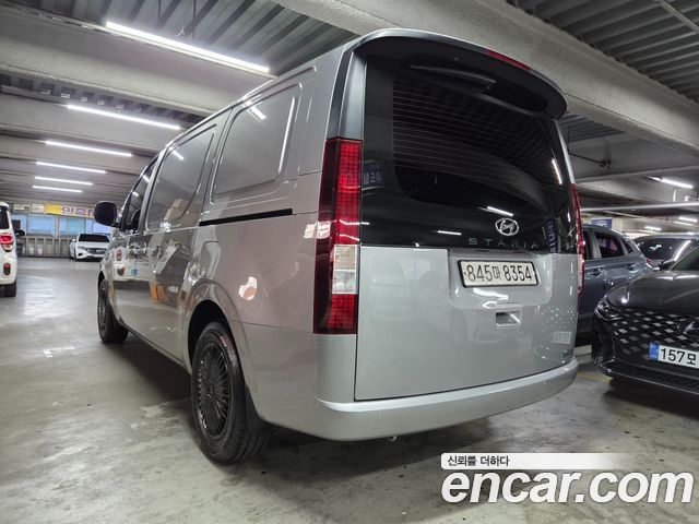 Hyundai Staria Cargo 3-Seater Smart 2023 — фото 2