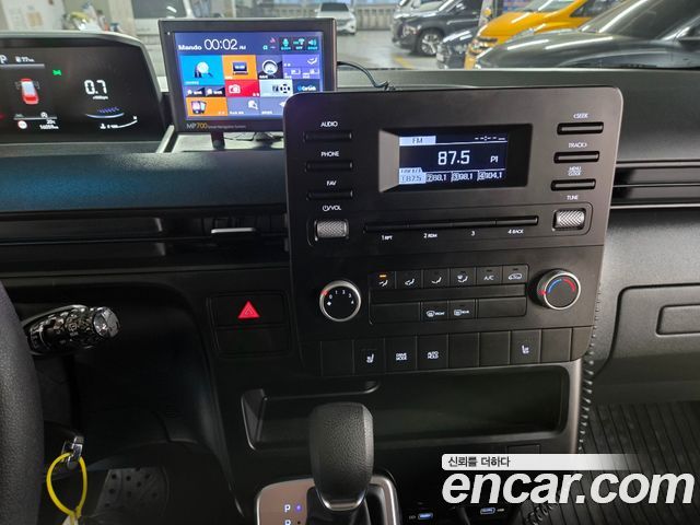 Hyundai Staria Cargo 3-Seater Smart 2023 — фото 7