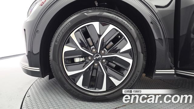 Kia EV6 Long Range 4WD Earth 2023 — фото 5