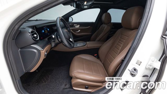 Mercedes-Benz E-Class (W213) E250 AMG Line 2023 — фото 18