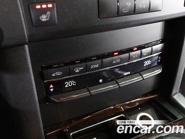 Mercedes-Benz E-Class (W212) E200 CGI 2011 — фото 16