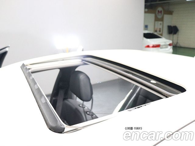 Mercedes-Benz E-Class (W212) E200 CGI 2011 — фото 18