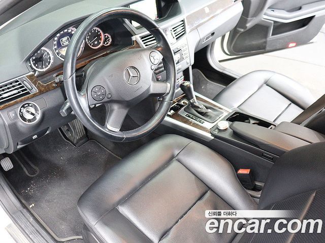 Mercedes-Benz E-Class (W212) E200 CGI 2011 — фото 22