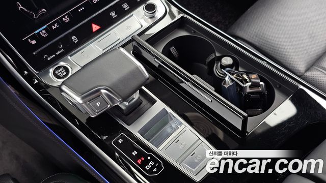 Audi A8 (D5) 50 TDI Quattro LWB 2021 — фото 9