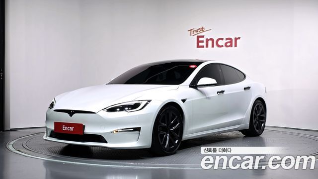 Tesla Model S AWD