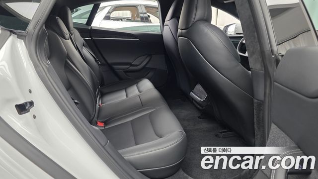 Tesla Model S AWD 2023 — фото 11