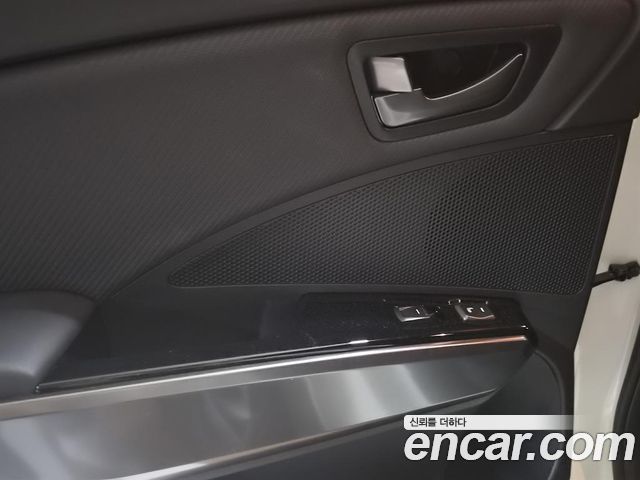 KG Mobility (SsangYong) Very New Tivoli Gasoline 1.5 2WD V5 2021 — фото 7
